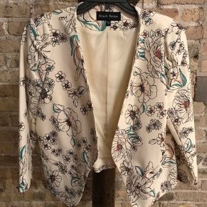 Light short open blazer